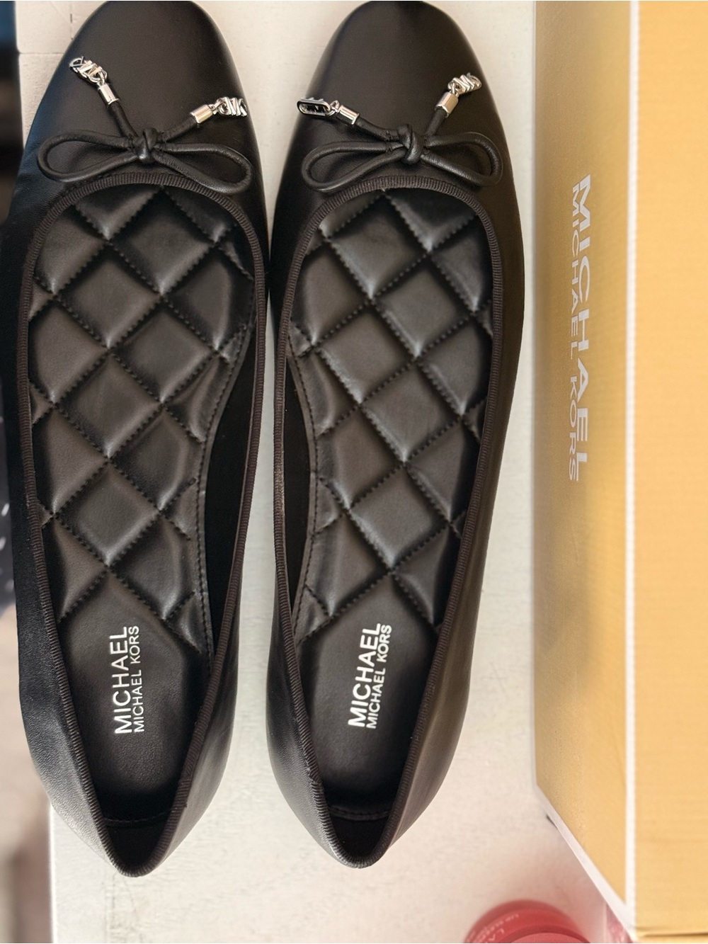 Michael Kors Leather Ballet Flats with Bow New - Picture 3 of 4